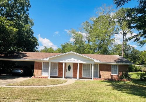 910 Russell Ave, Lufkin, TX, 75904-4569 | Card Image