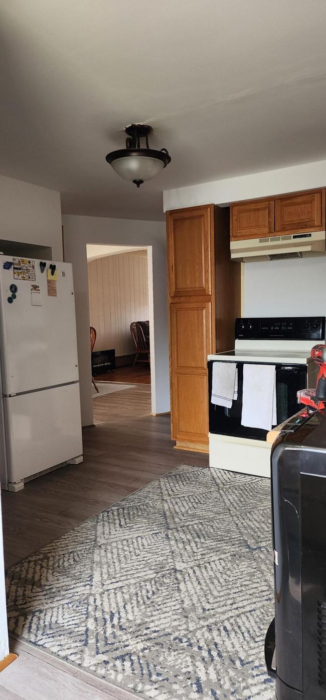 714 Cleveland St, House other with 3 bedrooms, 2 bathrooms and null parking in Eveleth MN | Image 6