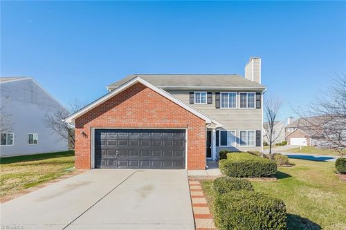 5605 Hiddenlake Dr, Browns Summit, NC, 27214-9119 | Card Image