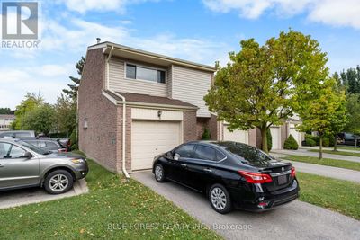 250 - 700 Osgoode Dr, Townhouse with 3 bedrooms, 2 bathrooms and 2 parking in London ON | Image 1