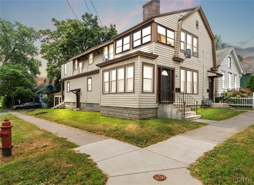 110 Herbert St, Syracuse, NY, 13208-3283 | Card Image