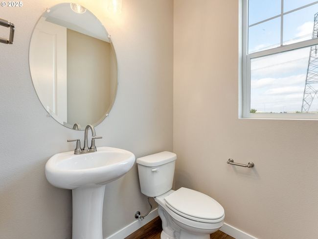 8431 Se Blanton St, House attached with 3 bedrooms, 3 bathrooms and 2 parking in Hillsboro OR | Image 10