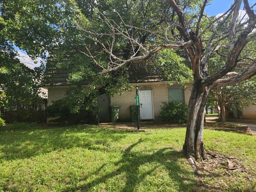 1912 W Sanford Street, Arlington, TX, 76012 | Card Image