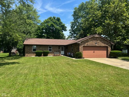 2392 W Robbie Street, Columbus, IN, 47201 | Card Image