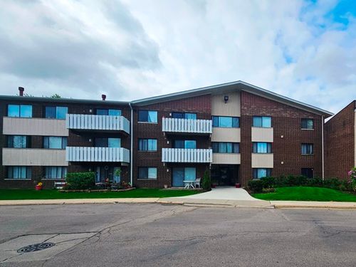 311-3000 Bayside Dr, Palatine, IL, 60074-3354 | Card Image