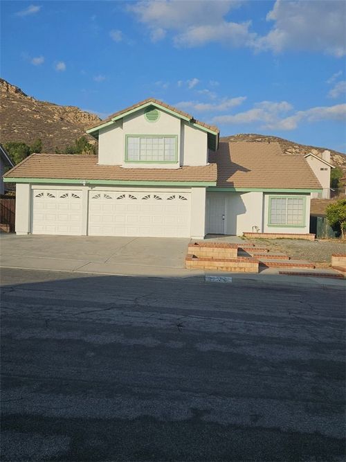 22278 Naples Dr, Moreno Valley, CA, 92557-5910 | Card Image