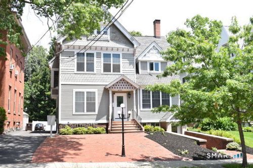 2l-245 Edwards St, New Haven, CT, 06511 | Card Image