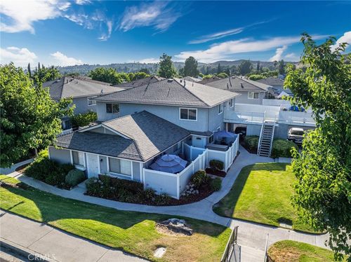 28023 Robin Avenue, Saugus, CA, 91350 | Card Image