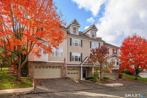 92-92 Woodcrest Ln, Danbury, CT, 06810-7160 | Card Image