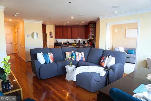 611-100 Harborview Dr, BALTIMORE, MD, 21230-5437 | Card Image