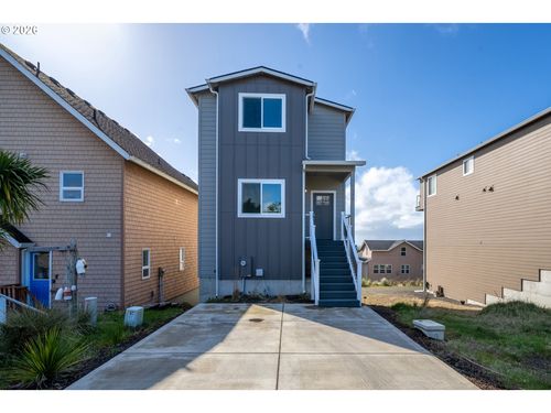 120 Reeder St, Tillamook, OR, 97141-2238 | Card Image