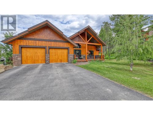 2585 Sandstone Manor, Invermere, BC, V0A1K6 | Card Image