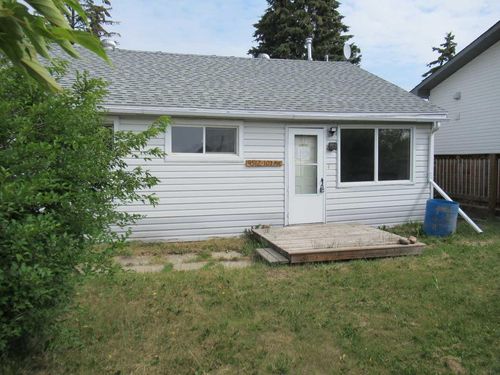 9512 103 Avenue, Grande Prairie, AB, T8V1B7 | Card Image