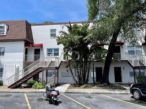 c203-9209 Tudor Dr, TAMPA, FL, 33615-3776 | Card Image