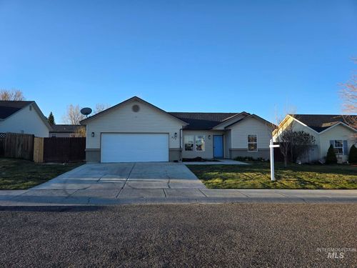 929 22nd Ave E, Jerome, ID, 83338-5197 | Card Image