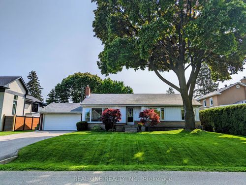 1570 Park Royale Blvd, Mississauga, ON, L5E2Z4 | Card Image