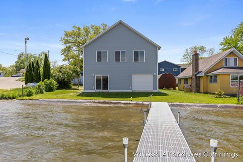2678 Ottawa Dr, Orleans, MI, 48865-9116 | Card Image