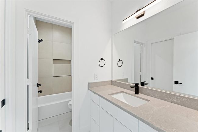 1843 Wycliffe Dr, House other with 3 bedrooms, 4 bathrooms and 2 parking in Houston TX | Image 38