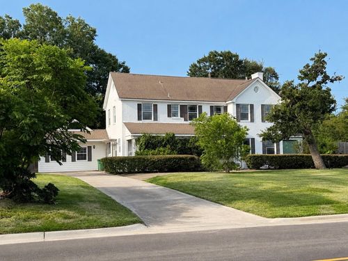3231 N Macgregor Way, Houston, TX, 77004-7803 | Card Image