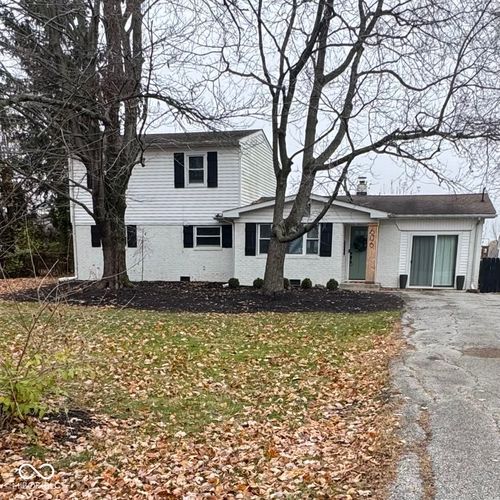 606 W 1050 N, Fortville, IN, 46040-9355 | Card Image