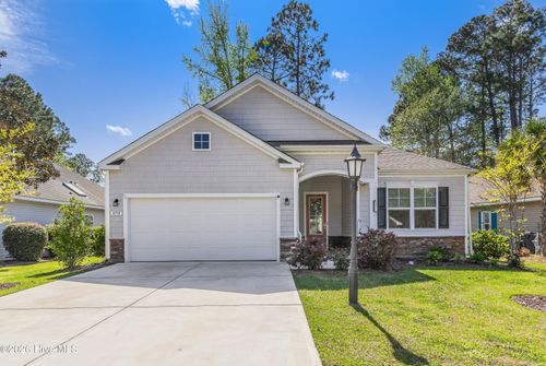 8718 Nottoway Ave Nw, Calabash, NC, 28467-2134 | Card Image