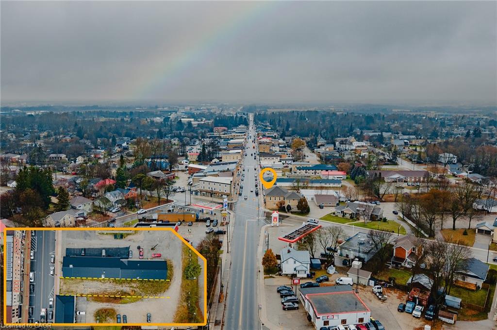 Land in Mount Forest