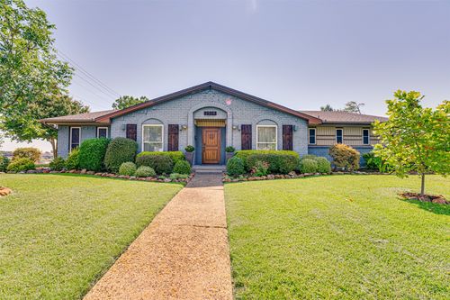 2514 Canterbury Dr, Carrollton, TX, 75006-1607 | Card Image