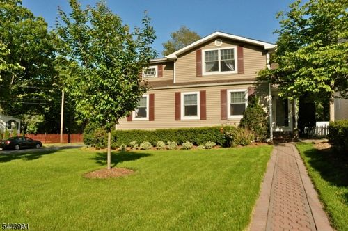 44 Winchester Rd, Livingston, NJ, 07039-4344 | Card Image