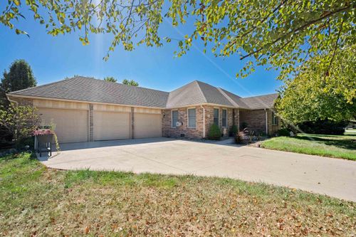 750 Riverview Dr, Kokomo, IN, 46901-7024 | Card Image