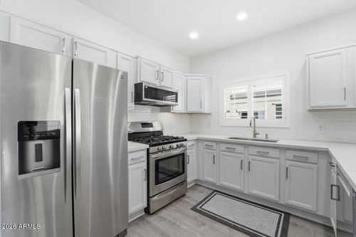 3023-5450 E Deer Valley Dr, Phoenix, AZ, 85054-8118 | Card Image