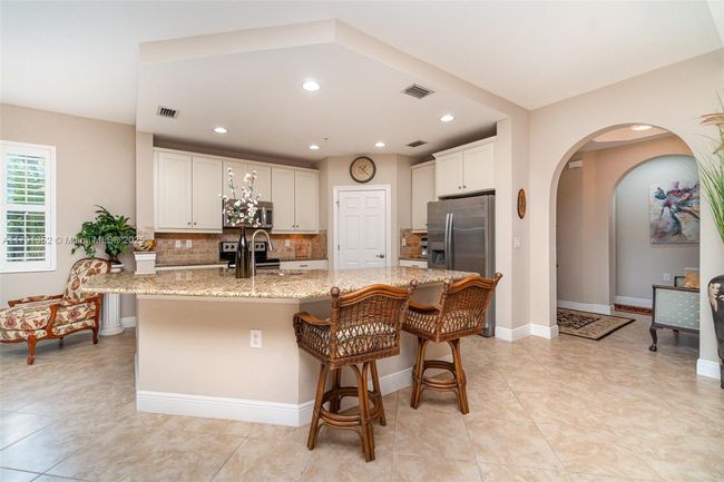 B - 10659 Pelican Preserve Blvd, Condo with 3 bedrooms, 2 bathrooms and null parking in FORT MYERS FL | Image 14
