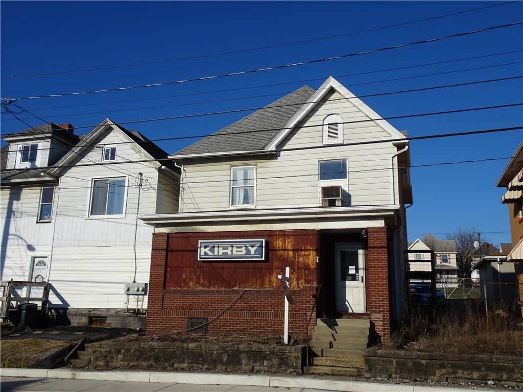 3rd St, Youngwood, PA 15697