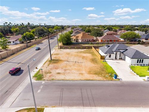 501 Hunter Dr, Alamo, TX, 78516-1207 | Card Image