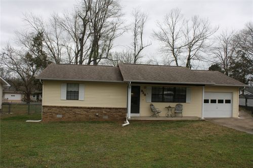 928 Shay Dr, Mountain Home, AR, 72653-4913 | Card Image
