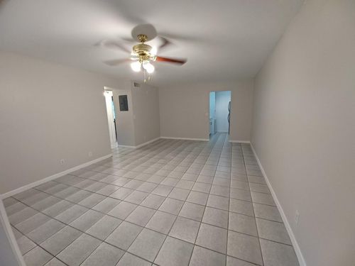 37f-10036 Twin Lakes Dr, Coral Springs, FL, 33071-5347 | Card Image
