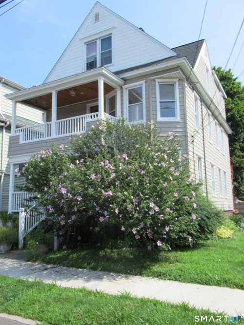 1st-floor-112 Bennett St, Bridgeport, CT, 06605-2901 | Card Image