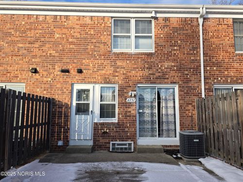 6731 Garden Rd, Maumee, OH, 43537-1082 | Card Image