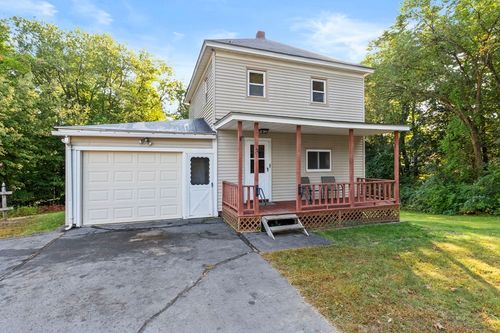 3 Pinecrest Ave, Amesbury, MA, 01913-4010 | Card Image