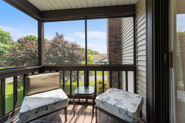 5605 Donegal Dr, Townhouse with 2 bedrooms, 2 bathrooms and null parking in Saint Paul MN | Image 13