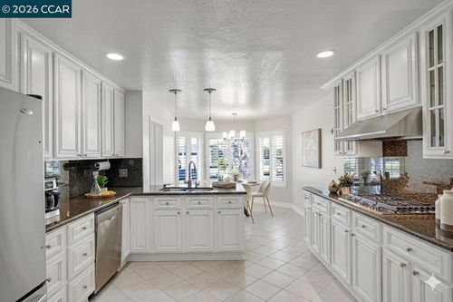 2415 Crestline Rd, Pleasanton, CA, 94566-5306 | Card Image