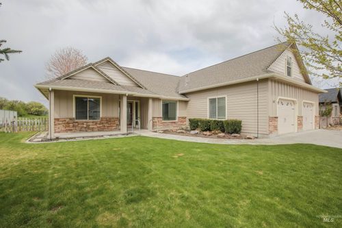 767 N Dorian Drive, Ontario, OR, 97914 | Card Image