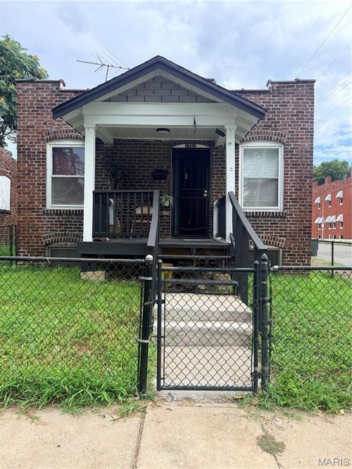 1901 Agnes St, Saint Louis, MO, 63107-3606 | Card Image