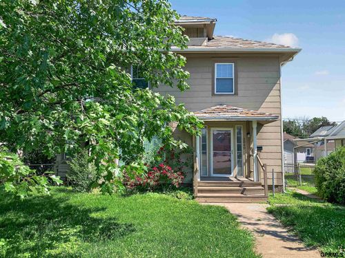 2040 Avenue A, Council Bluffs, IA, 51501 | Card Image