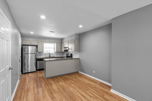 b-2205 Lanier Dr, Austin, TX, 78757-7738 | Card Image