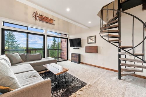 403-11591 Snowpeak Way, Truckee, CA, 96161-0000 | Card Image