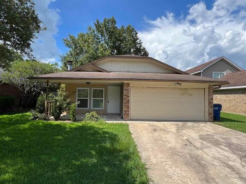 12940 Westchester Ln, Beaumont, TX, 77713-9427 | Card Image
