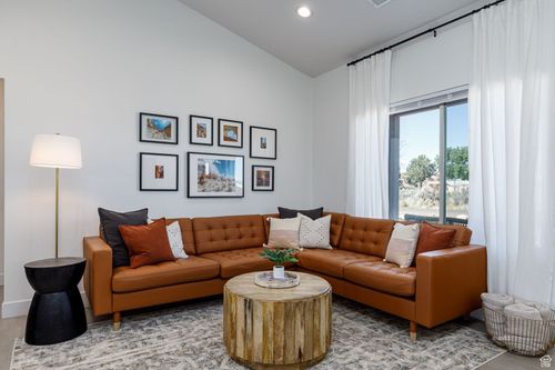 859 W Chamberlain Dr, Kanab, UT, 84741-6351 | Card Image