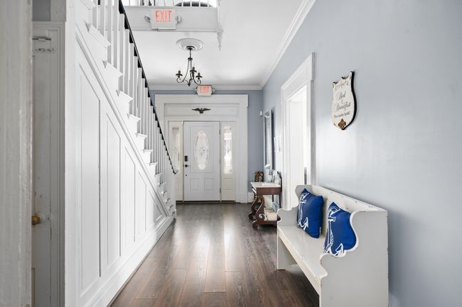 Foyer | Image 22