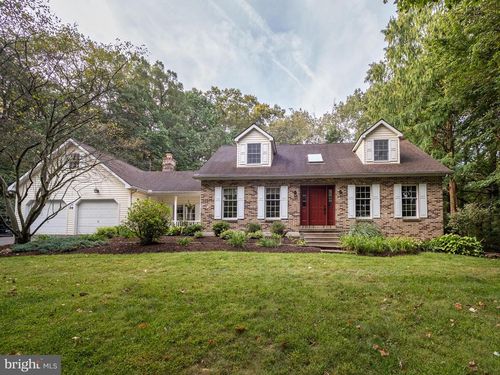 24 Woods Ln, FLEETWOOD, PA, 19522-9664 | Card Image