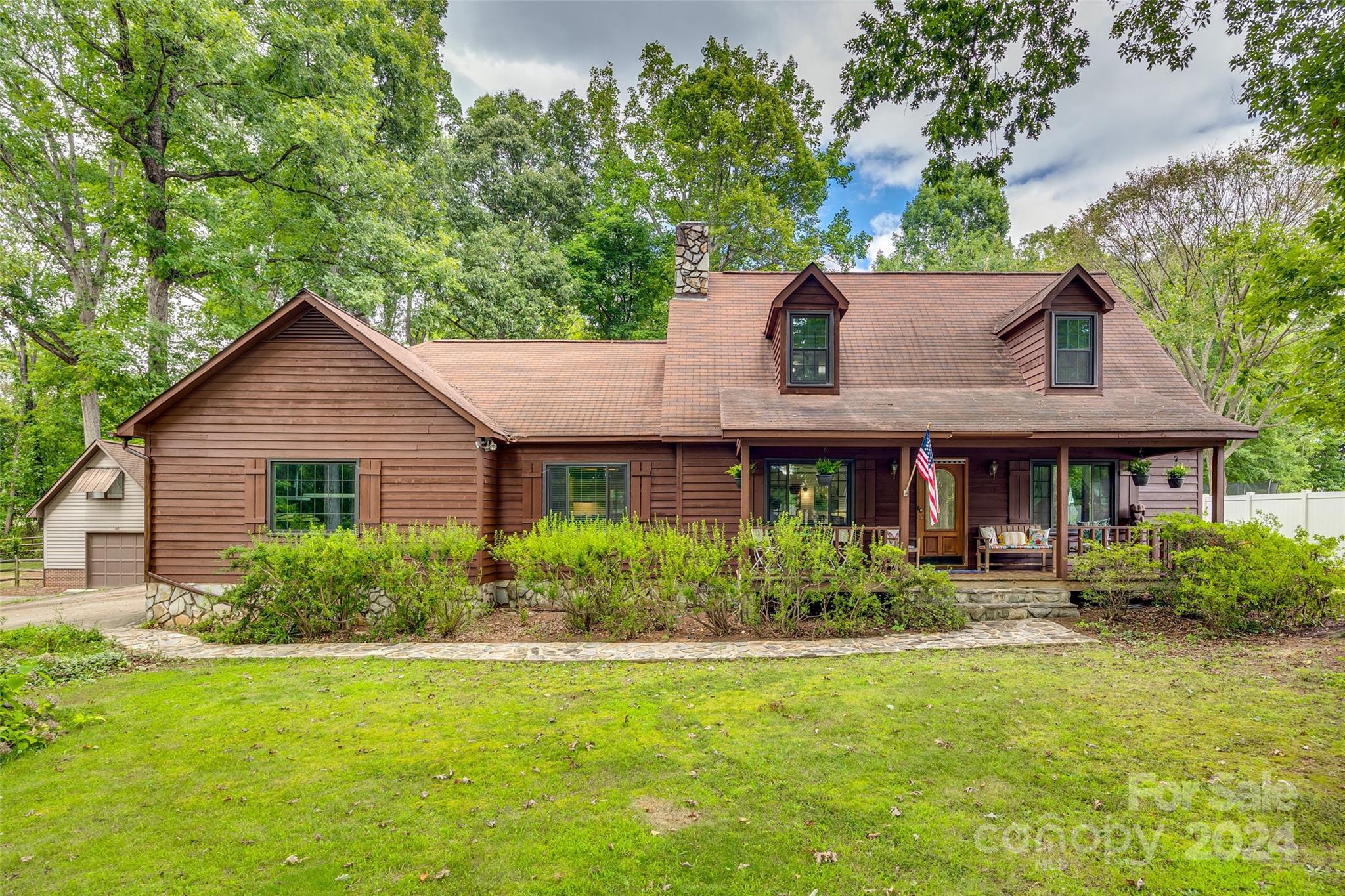 Webbed Foot Rd, Mooresville, NC 28117